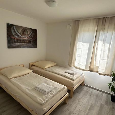 Modern Living Studio Kueche Netflix Inklusive Top Lage Нюрнберг Экстерьер фото