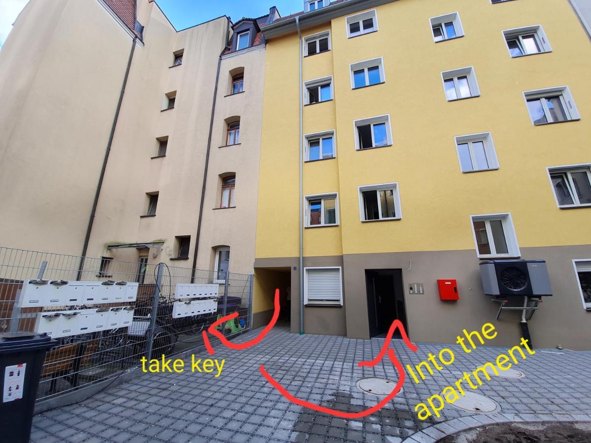 Modern Living Studio Kueche Netflix Inklusive Top Lage Нюрнберг Экстерьер фото